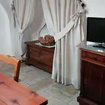 Trullo Al Vicoletto Al Civico 10, Civico 8, Civico 7 펜션 알베르벨로