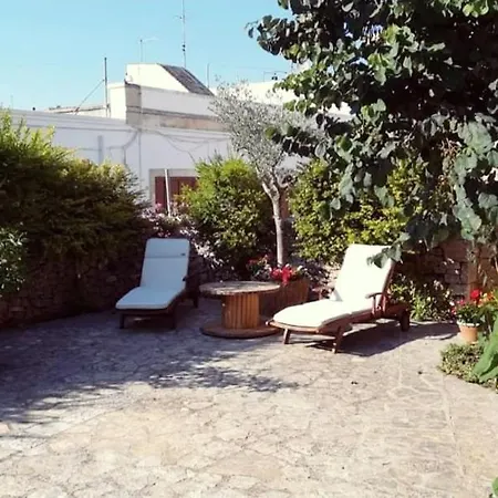 Trullo Al Vicoletto Al Civico 10, Civico 8, Civico 7 Holiday home *