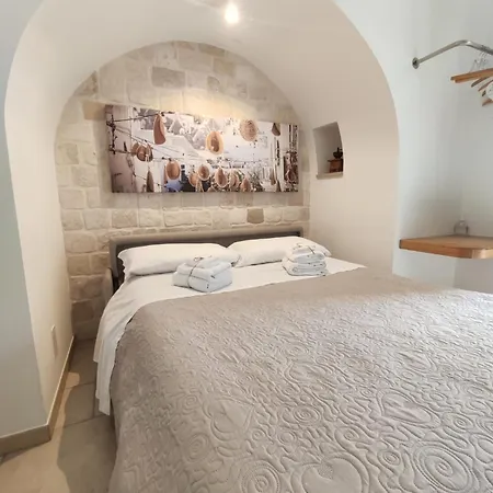 Trullo Al Vicoletto Al Civico 10, Civico 8, Civico 7 Holiday home