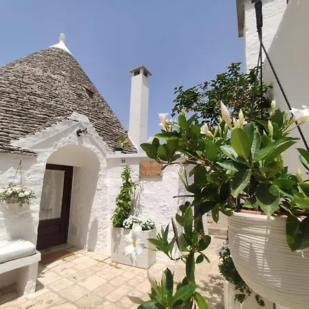 Trullo Al Vicoletto Al Civico 10, Civico 8, Civico 7 Holiday home